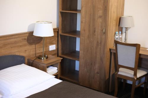1 twin bed