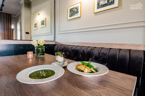 Étterem, Hotel POD ROZAMI in Jedlnia Letnisko
