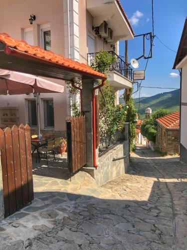 Guesthouse Monopati - Ξενώνας Μονοπάτι