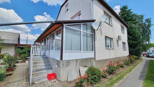 Akhilleus vendégház (Akhilleus vendeghaz) in Hajduszoboszlo