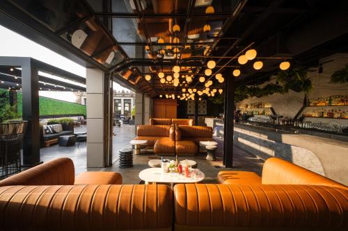 319207834 Kimpton Hotel Monaco Philadelphia by IHG