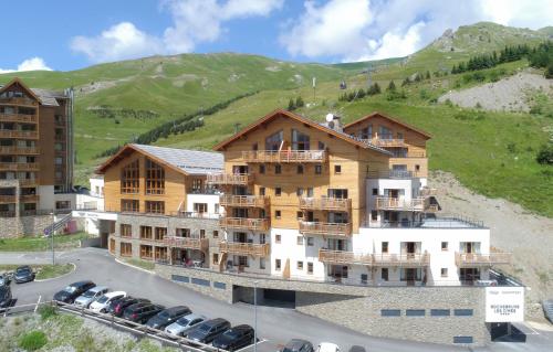 Résidence Prestige Odalys Rochebrune Les Cimes - image 7