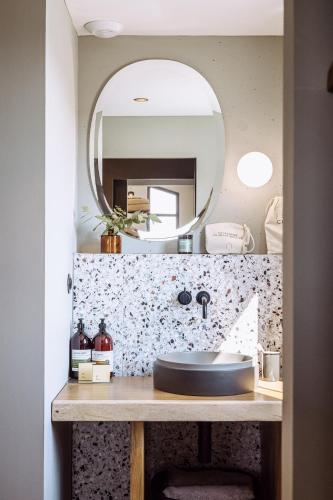 Le Garage Biarritz Hôtel