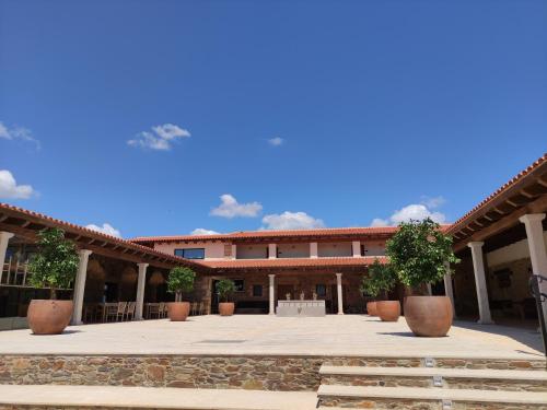 Entree, Hábitat Cigüeña Negra (Habitat Ciguena Negra) in Valverde Del Fresno