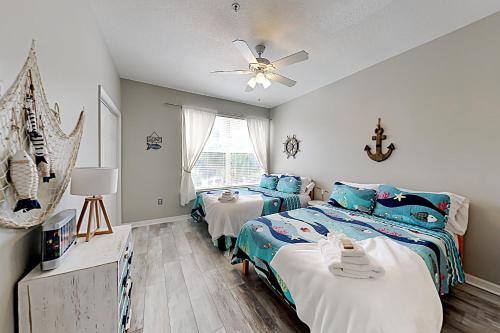 Sea-renity Luxury Villa - Pool & Oceanfront Views townhouse - image 12