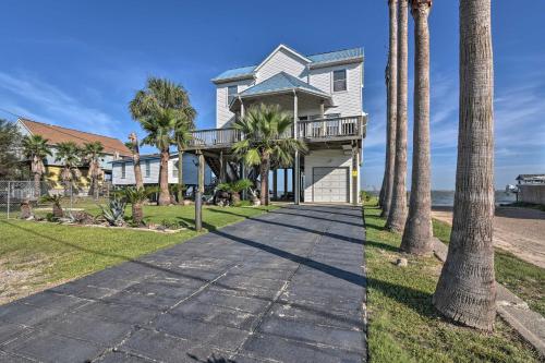 Galveston Island Home with Bayfront Fishing Pier!