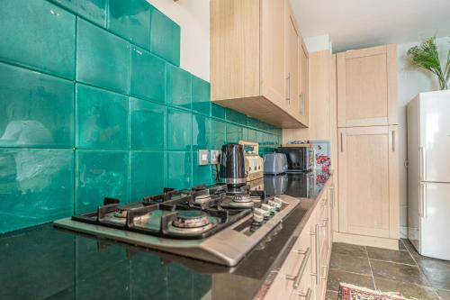 House close to kings cross - image 5