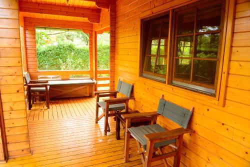 Erkély/terasz, Severine Cottages and Lounge Ltd in Nairobi