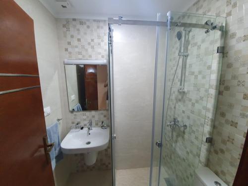 عمارة أدم