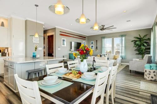 New! Stunning Beach House Steps Way from Beach! - image 9