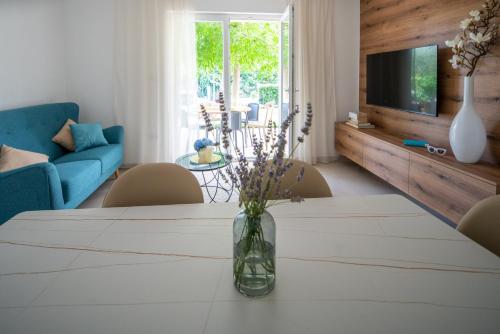 Three-Bedroom Apartment image 3