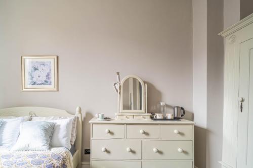 House close to kings cross - image 8