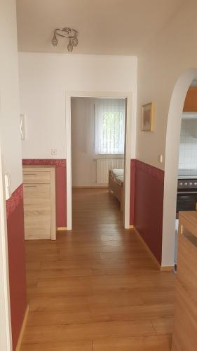 2 Zimmerwohnung am Flughafen Schönefeld, Berlino (foto 2)