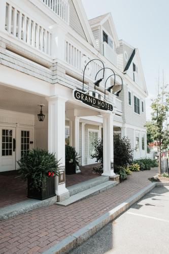 The Grand Hotel Kennebunk