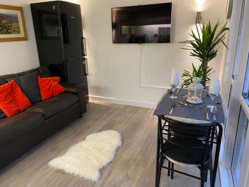Iekārtas, Delightful 1 bedroom chalet in Throwleigh