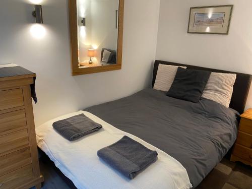 Delightful 1 bedroom chalet in Throwleigh