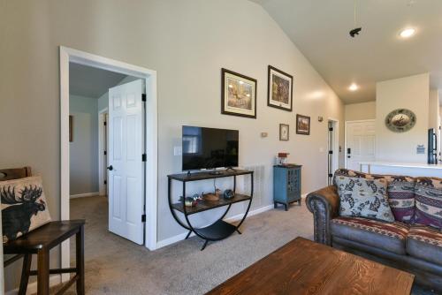 Suite Outlook - Resort Amenities - Penthouse - Close to Downtown - UPDATED - image 4