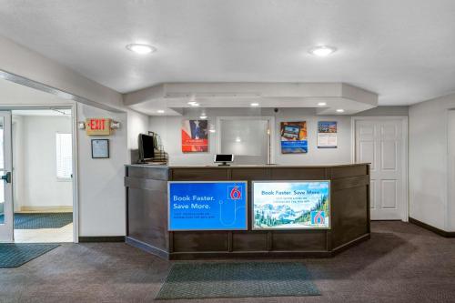 大堂, Motel 6 Idaho Falls, ID - Snake River in 愛達荷州愛達荷福爾斯(ID)