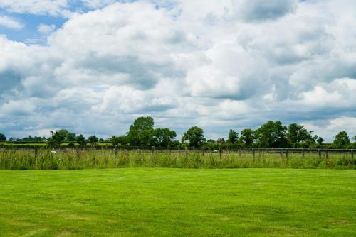 Idyllic Suite at Lower Fields Farm