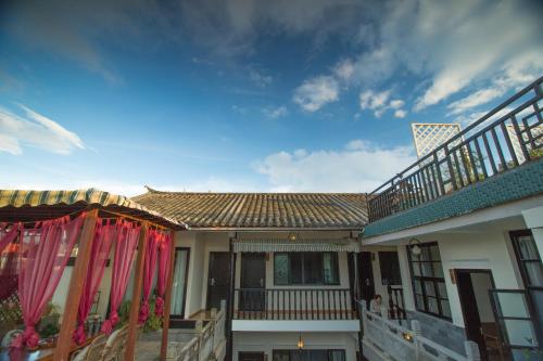 Tengchong Shanyue Inn