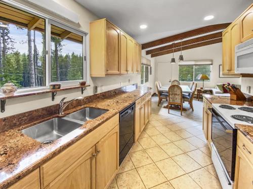 Breckenridge Hideaway home - image 6