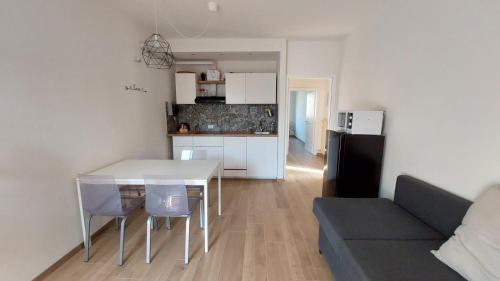 Arco Home 1