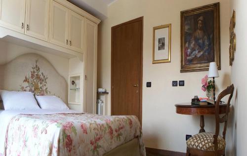 Double Room with Balcony (2 Adults + 1 Child)