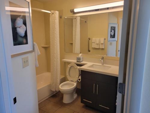 Studio Suite with Two Queen Beds