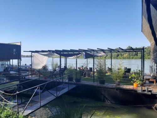 B&B Botel Charlie - image 13