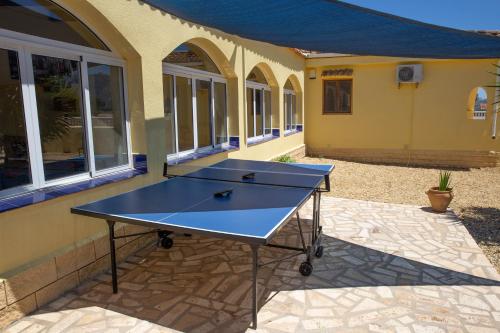  Casa Ana - delightful semi-detached villa with large swimming pool, tennis court and huge gardens plus Free wifi in Turre