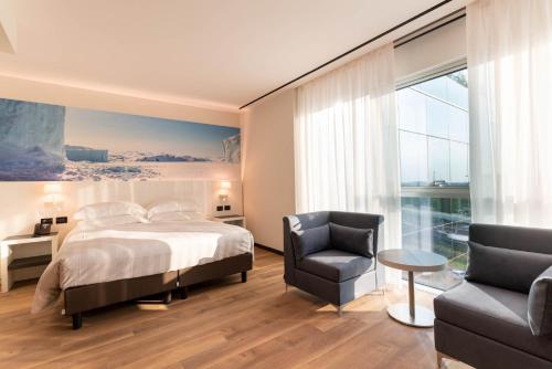 ไลฟ์ โฮเทล (Life Hotel) in แบร์กาโม