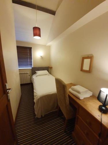 Tennyson Retreat - image 11