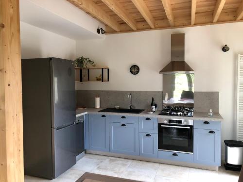 Gite 4 places, le Domaine de la Vallée (Gite 4 places, le Domaine de la Vallee) in Saint Martin De Varreville