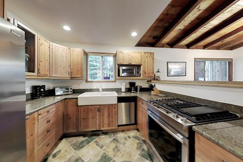 Exceptional Vacation Home in Cazadero home - image 6