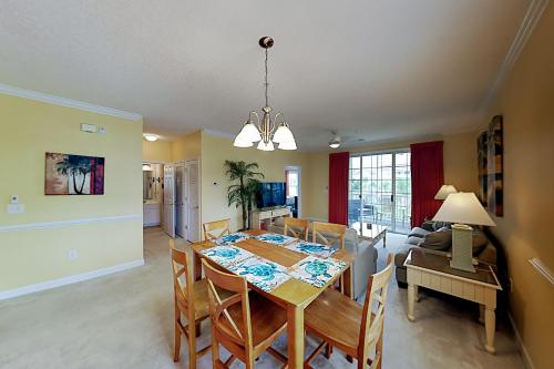 Pond-View Condo at The Havens - Balcony & Pool apts - image 7