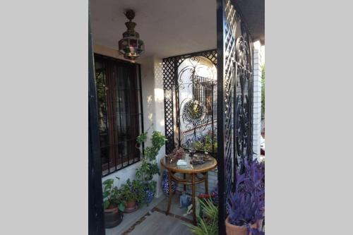 Casa en GRANADA con hermoso jardín, parking calle, Granada (fotografie 8)