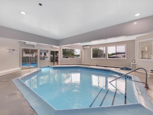 212 Pointes North Inn in Charlevoix, USA