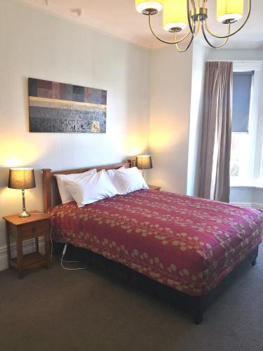 room detail thumbnail 0