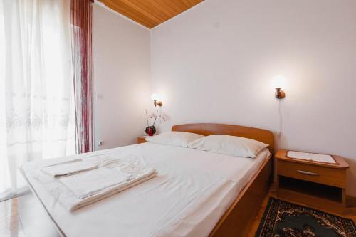 Apartments with parking space Duce, Omis - 2773, Omiš (foto 9)