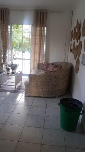 Casa com Jardim e Piscina