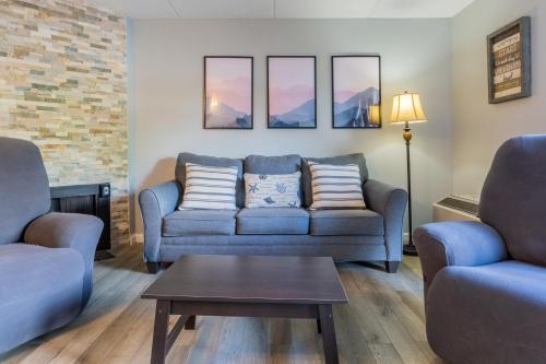 Condo 103 at Olde Gatlinburg Place - Downtown Gatlinburg - main image
