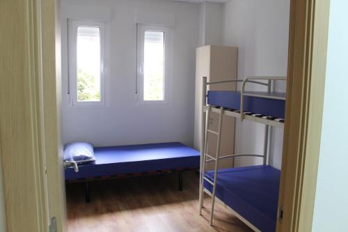 4 bunk beds