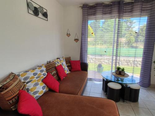 บริการและสิ่งอำนวยความสะดวก, Gite LOCMOUSTERU in โปลเคร็ก ซูร์ อูเฌอนง