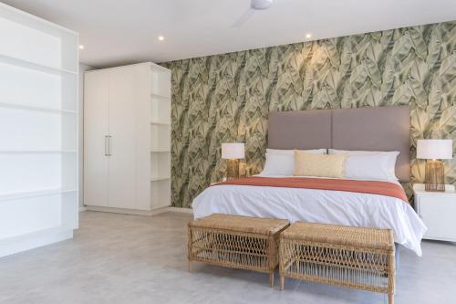 NKWAZI COTTAGE, 77 Nkwazi Drive, Zinkwazi beach