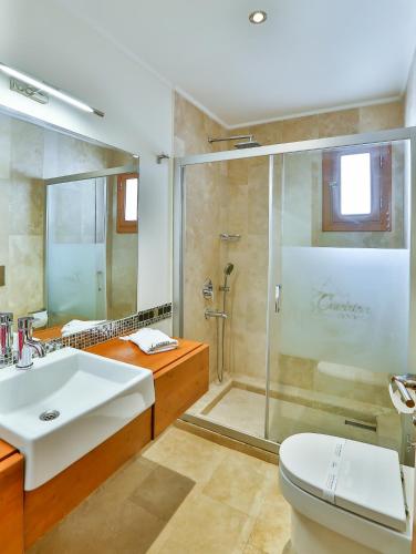 One-Bedroom Apartment image 2