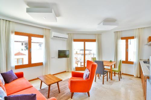 One-Bedroom Apartment image 5