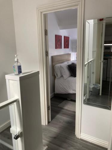 Manchester City-Centre Apartment with Dedicated Workspace, Sleeps 4, Manchester (Foto 3)