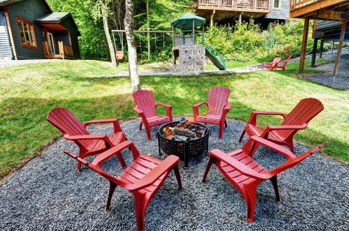 Chalets Alpins - 12 Chemin Alpin in Stoneham (QC)