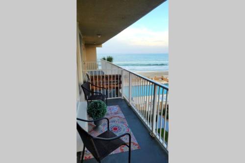 Beachfront/Ocean View Condo - Daytona Beach