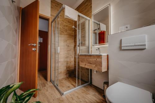 2 twin beds